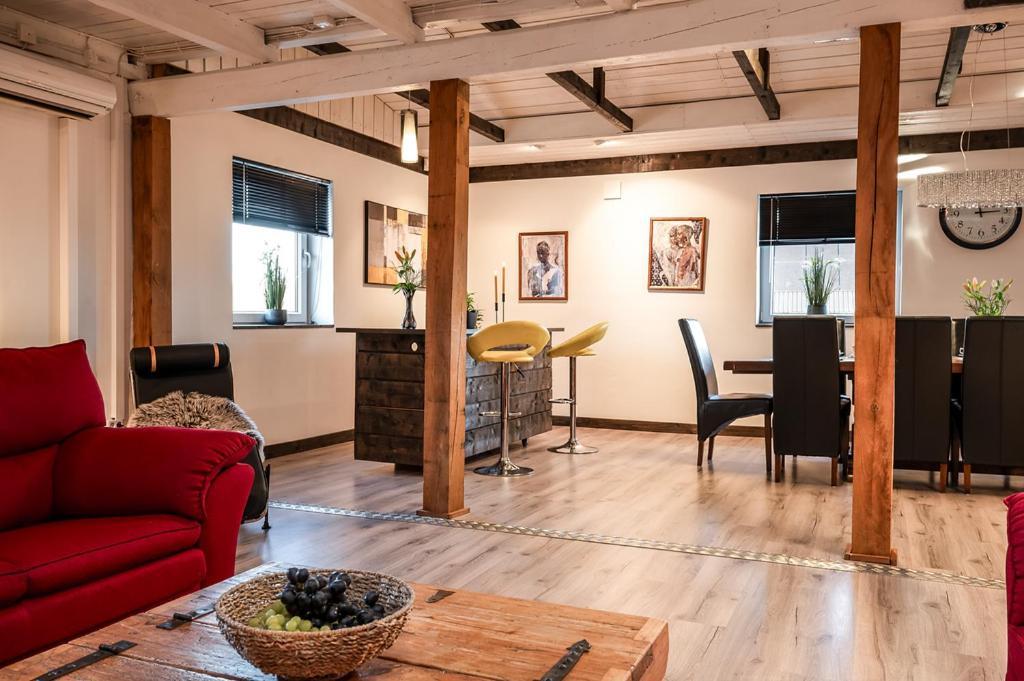 Unique Rustic Property In Skane Linderod Экстерьер фото
